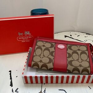 New in box Vintage Signature Coach wristlet Red